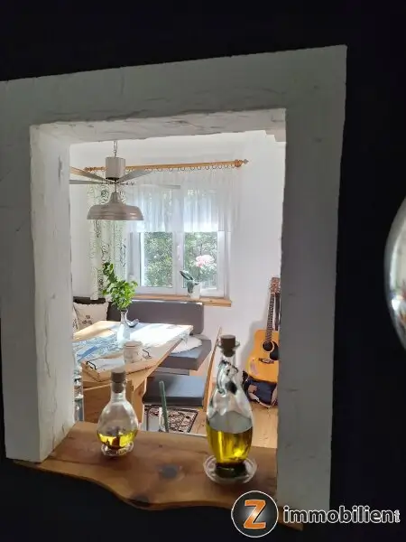 Gepflegtes Landhaus mit Naturgarten zum Sofortbezug