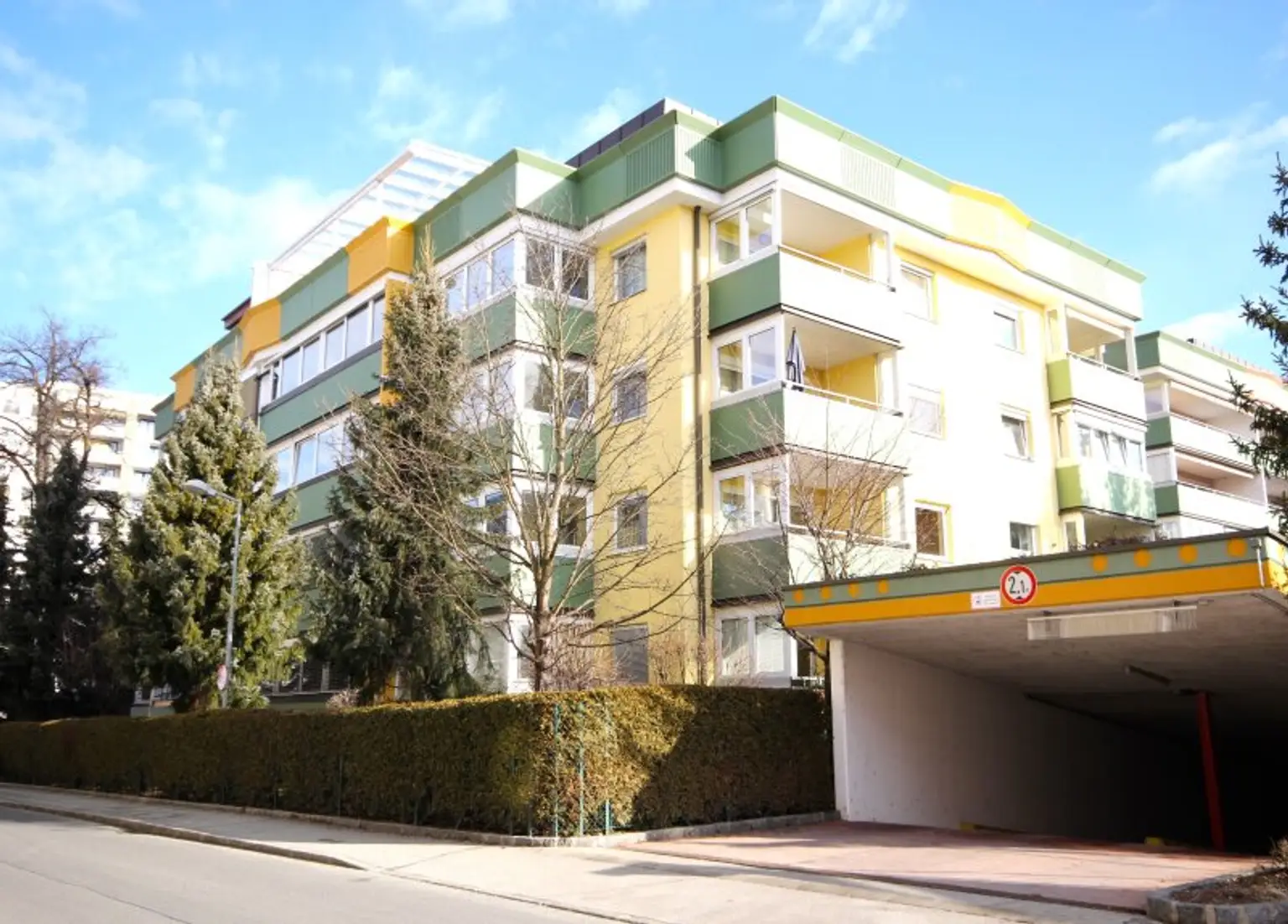 Schöne 2-Zi-Wohnung in Zentrumslage inkl. Tiefgaragenplatz