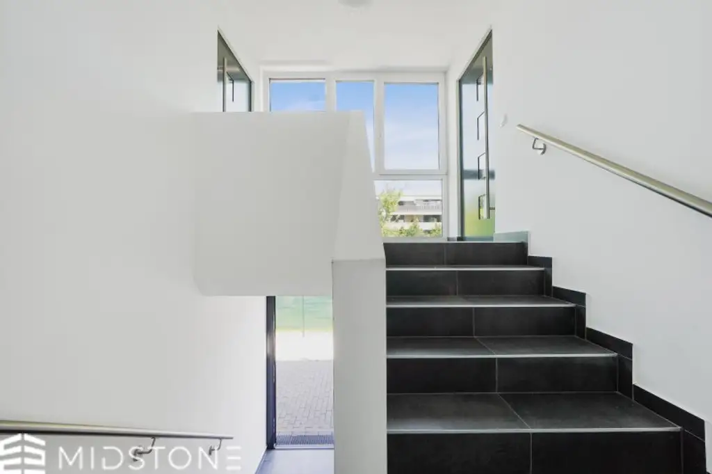 *Neuwertige 4-Zimmer-Maisonette* Familienidylle mit Dachterrasse & Parkplatz