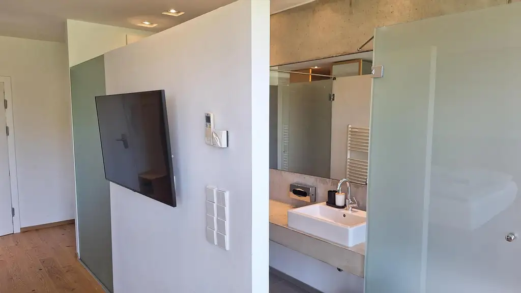 "Above it All" – Luxus-Apartment am Hochgrassnitzberg mit Aussicht und Anlagefaktor