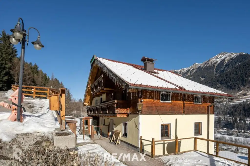 "Aussichtslage Bad Gastein" – Haus mit 4 Apartments und Eigentümerwohnung