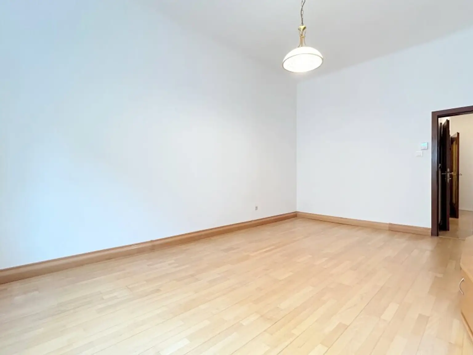 Ihr neues Zuhause in Wien für nur € 230.000,- – Gepflegte 2-Zimmer-Wohnung in 1120 WIEN!