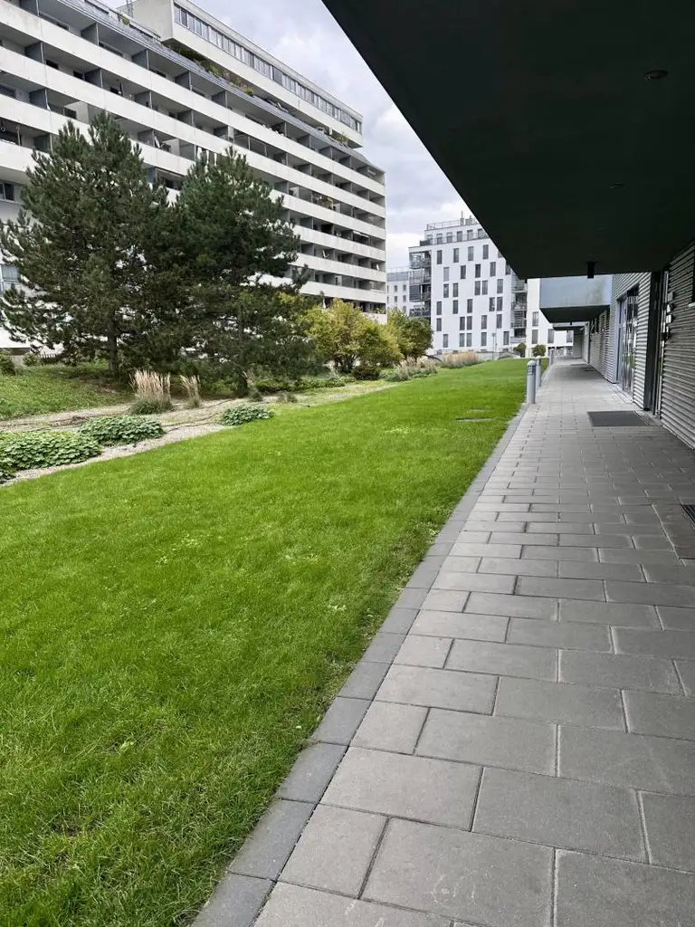 Großzügige Wohnung mit Loggia, moderner Küche und vielen anderen Highlights!