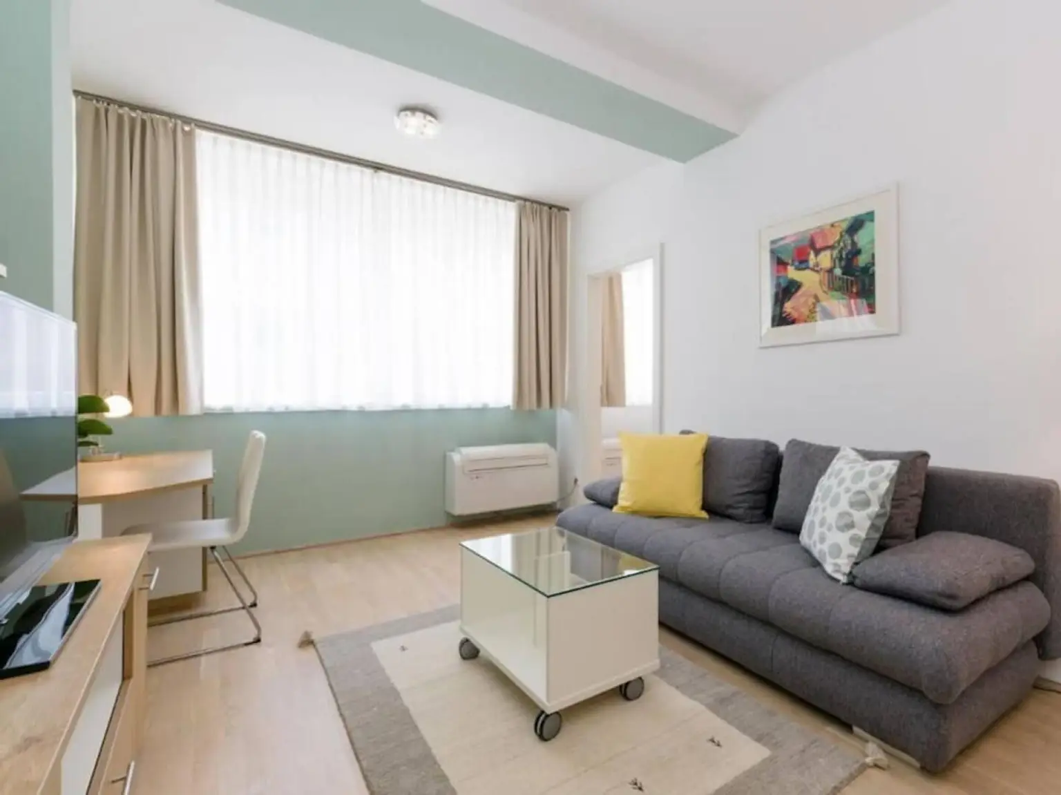 "Charming Furnished 2-Room Apartment in a Central Location"