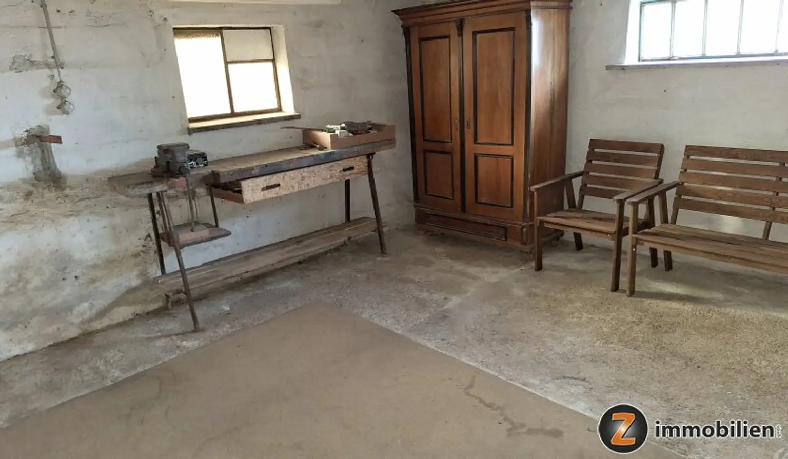 Gepflegtes Wohnhaus in ruhiger Hanglage