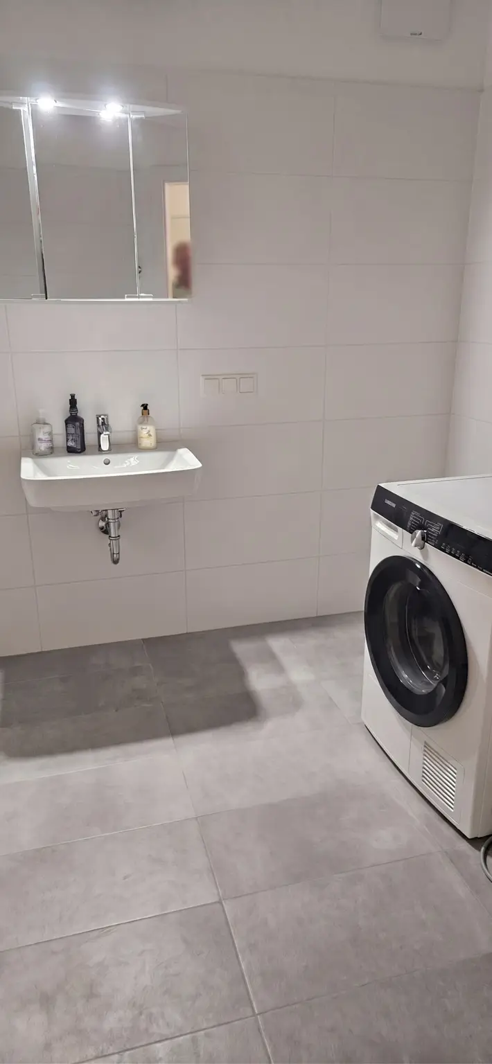 Badezimmer ( mit KI Unterstützung)