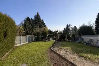 Garten KI-generiert
