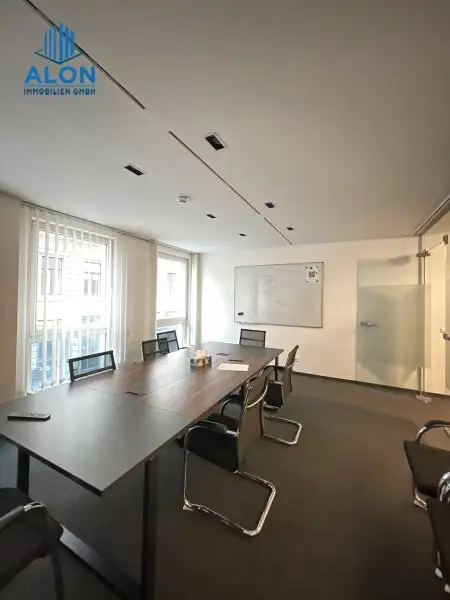 Büro- Fläche im Gemeinschaftsbüro