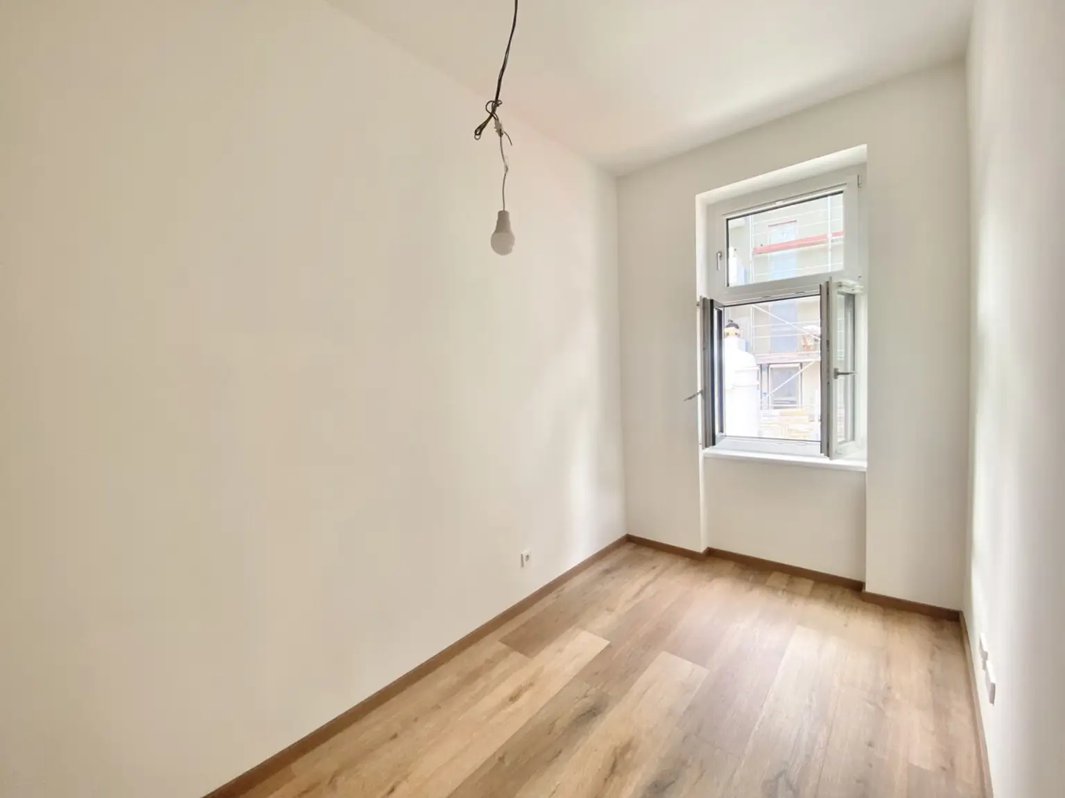 ANLEGERTRAUM KURZZEITVERMIETUNG WIDMUNG ! 3 Zimmerwohnung  - U3 - ERSTBEZUG n. Umbau