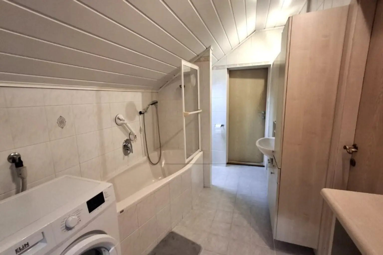 Gepflegte 3-Zimmer-Wohnung mit Balkon und Garage zu mieten