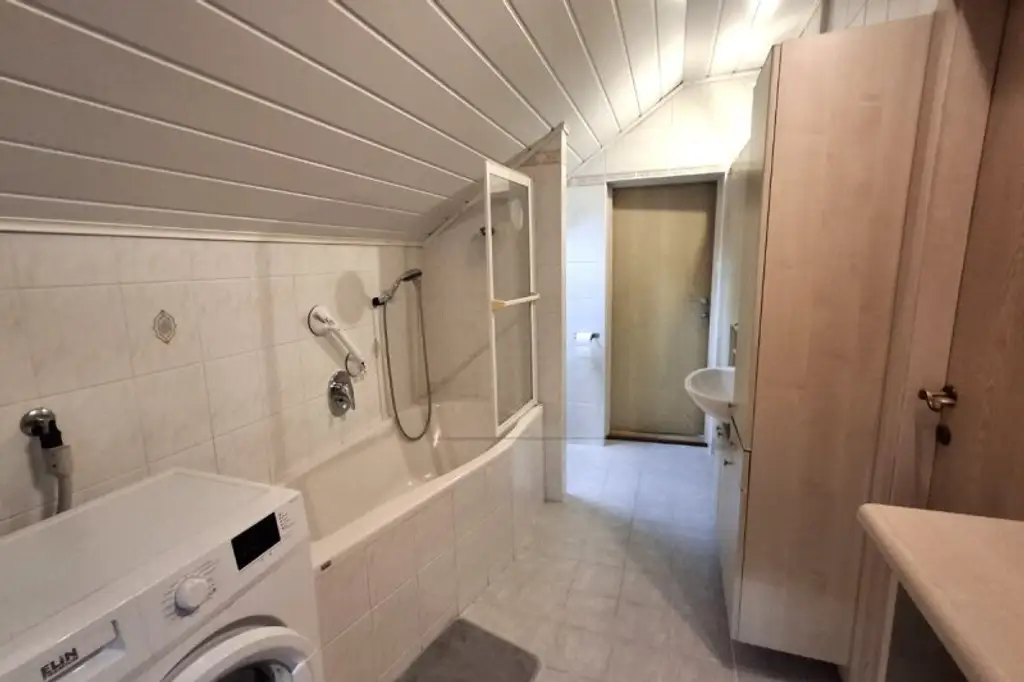 Gepflegte 3-Zimmer-Wohnung mit Balkon und Garage zu mieten