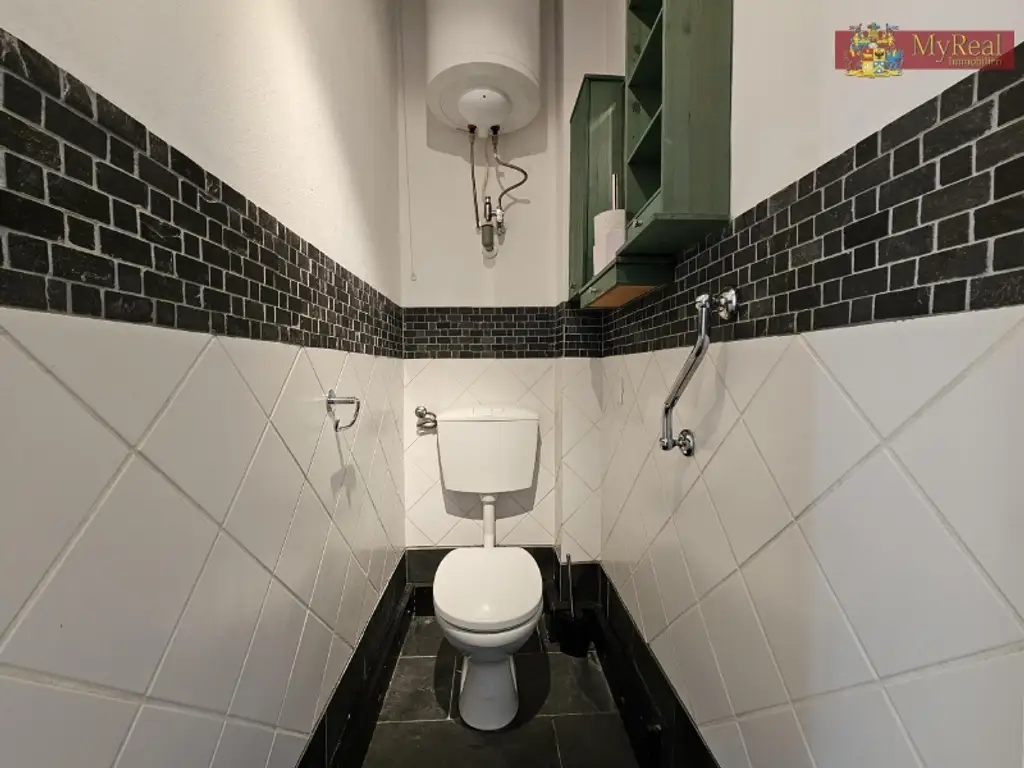 Große ruhige 3 Zimmer-Raucherwohnung