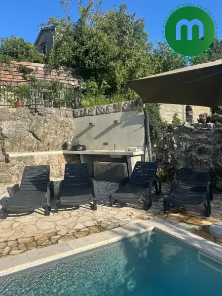 Außenküche am Pool