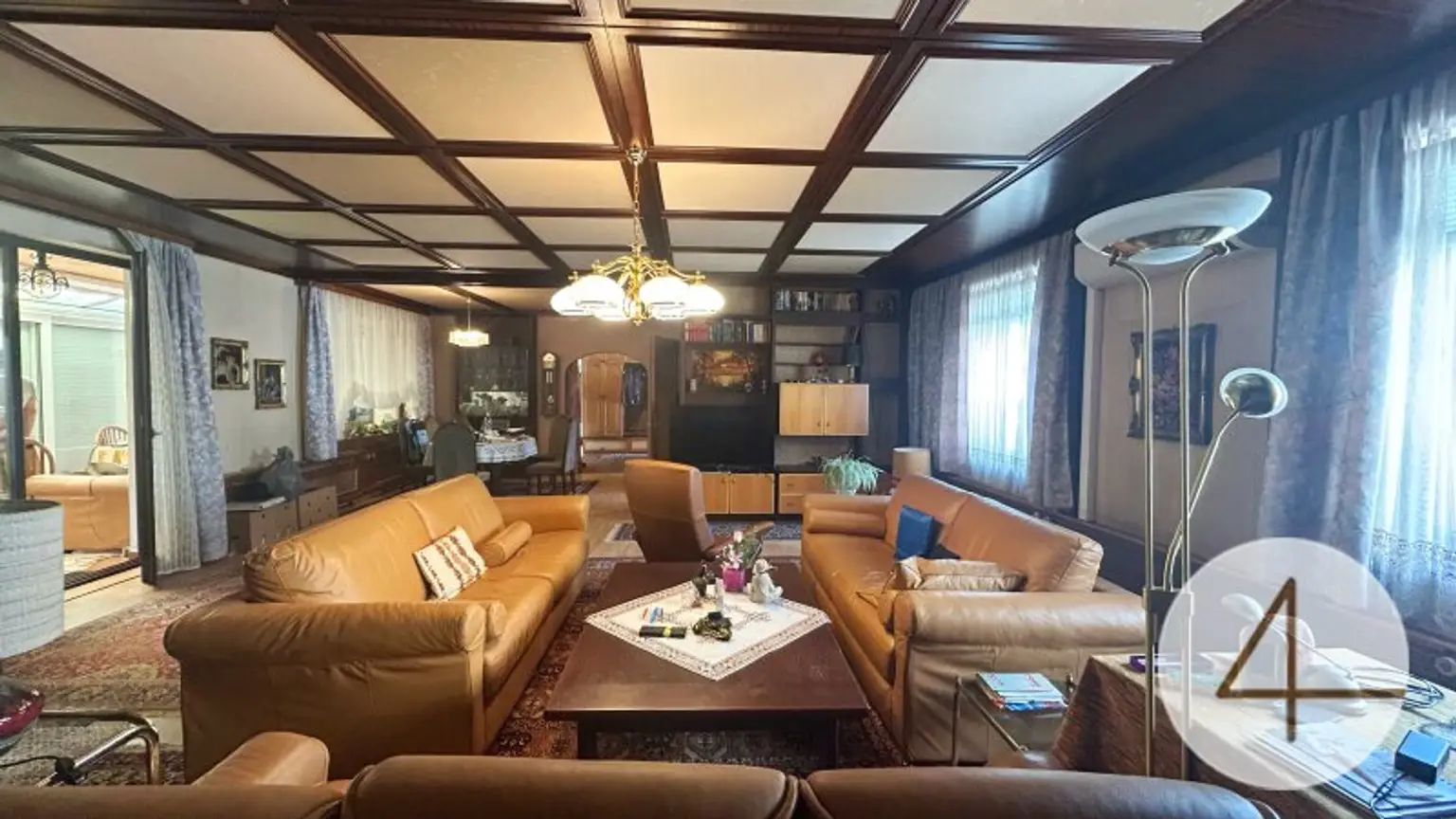 Großzügiger Bungalow mit Wintergarten und Garage im Herzen von Deutsch Wagram