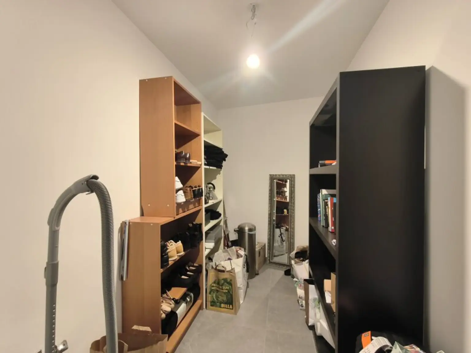 Pauschalmiete - Moderne 3-Zimmer-Wohnung mit großzügigem Balkon und stilvoller Ausstattung - Gute Infrastruktur - Abstellraum