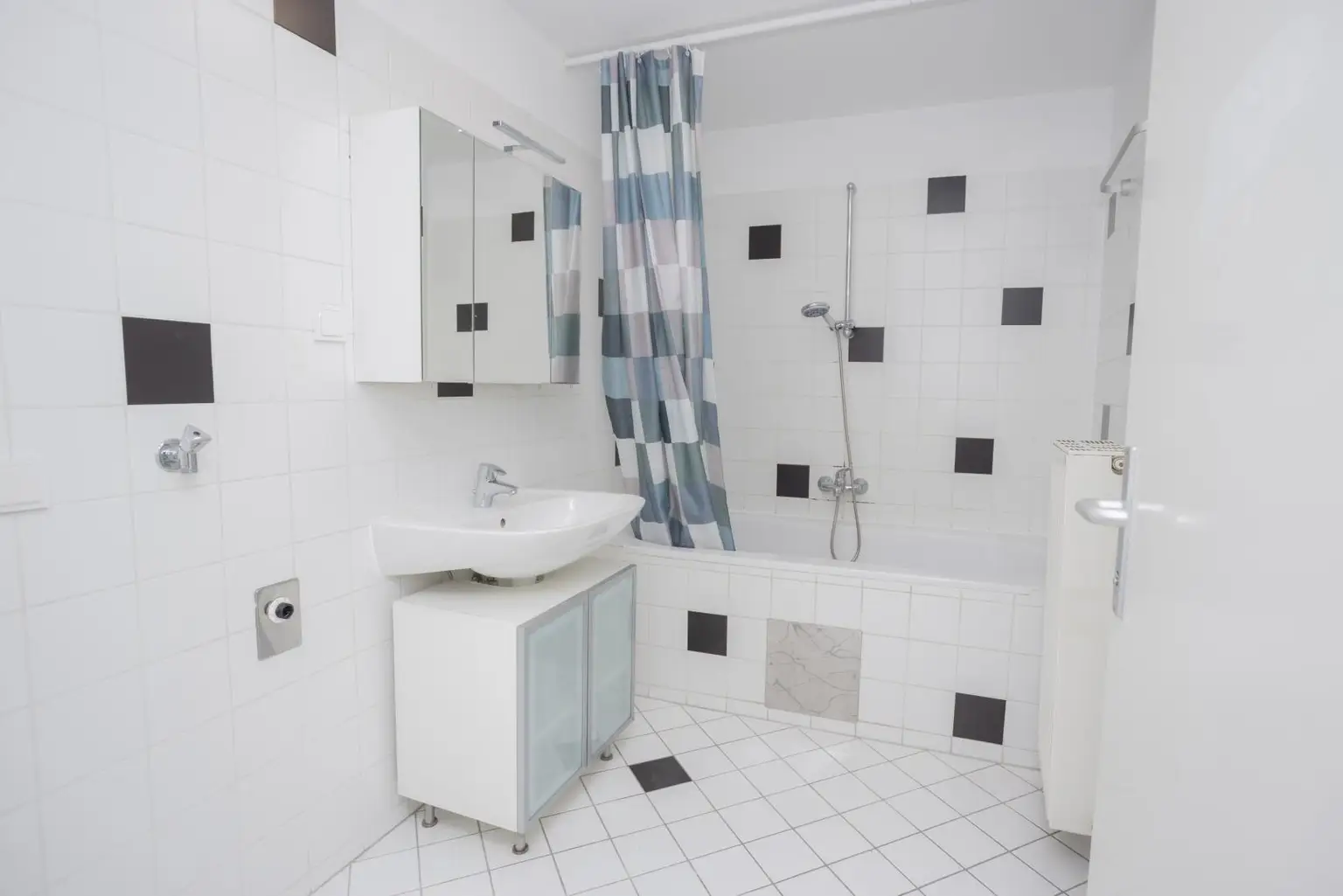 Badezimmer unten1