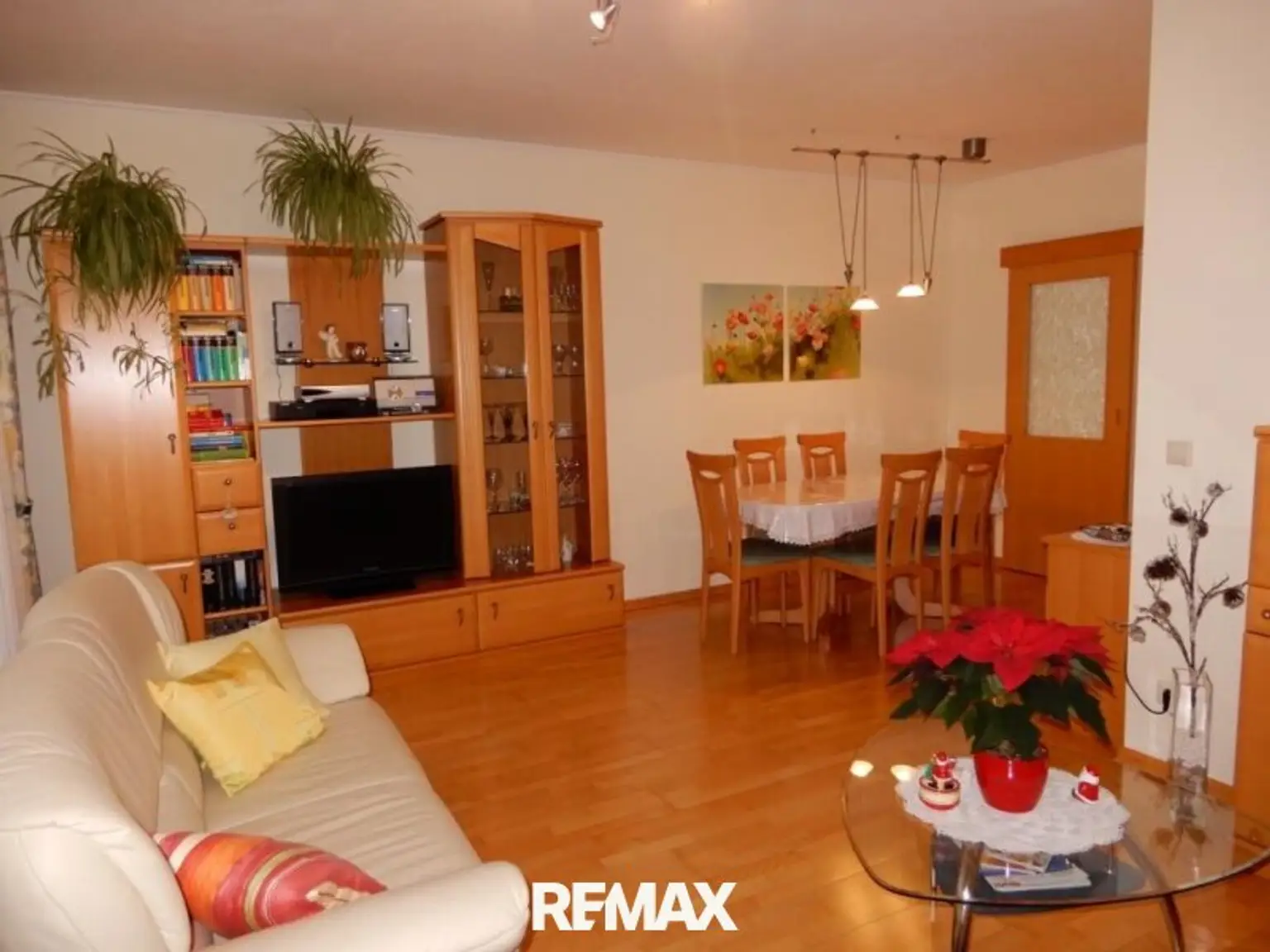 Wohnzimmer Bild 4