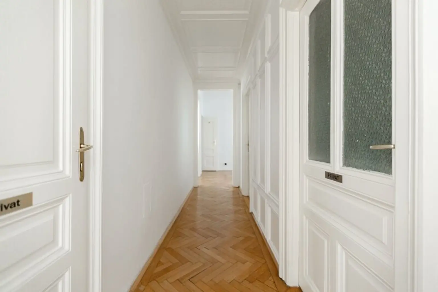 Großzügige, charmante 137 m² Altbauwohnung I perfekter Grundriss