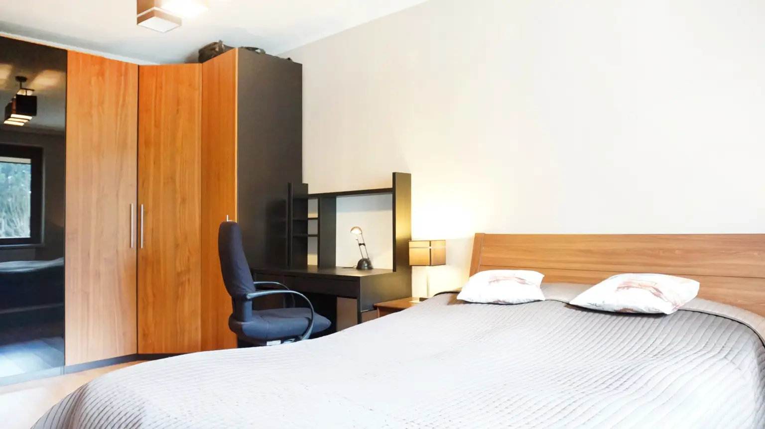 07 Schlafzimmer
