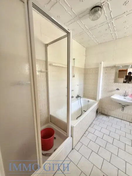 RUHIGE SACKGASSENLAGE MIT POTENZIAL – 652 M² GRUNDSTÜCK MIT EINFAMILIENHAUS, POOL & EINREICHPLAN IN GUNTRAMSDORF ZU KAUFEN!