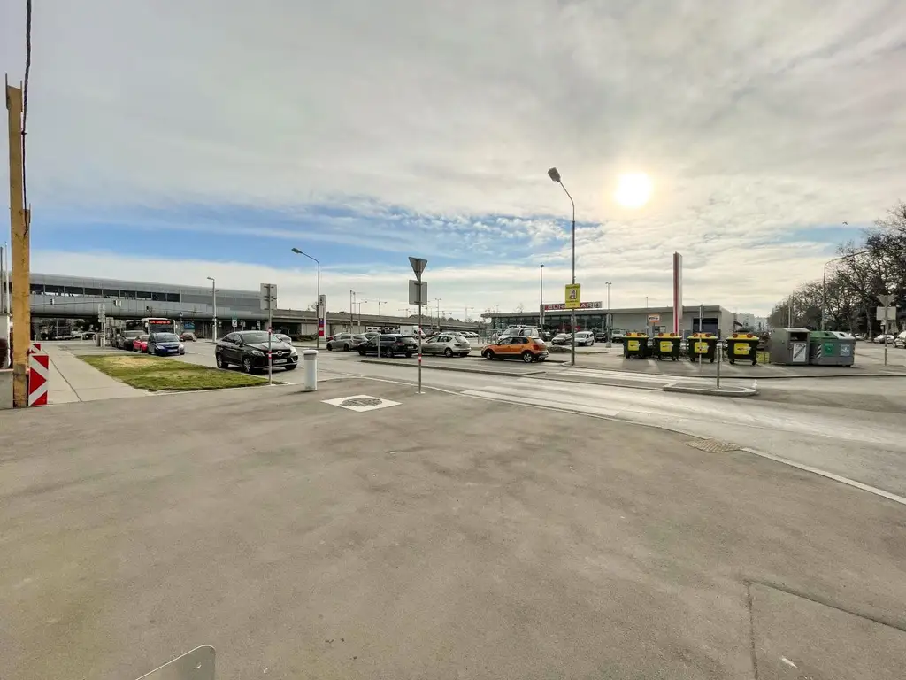 Single Wohnung für gehobene Ansprüche - Provisionsfrei f. Käufer // Single apartment for premium demands - Buyer commission free! //