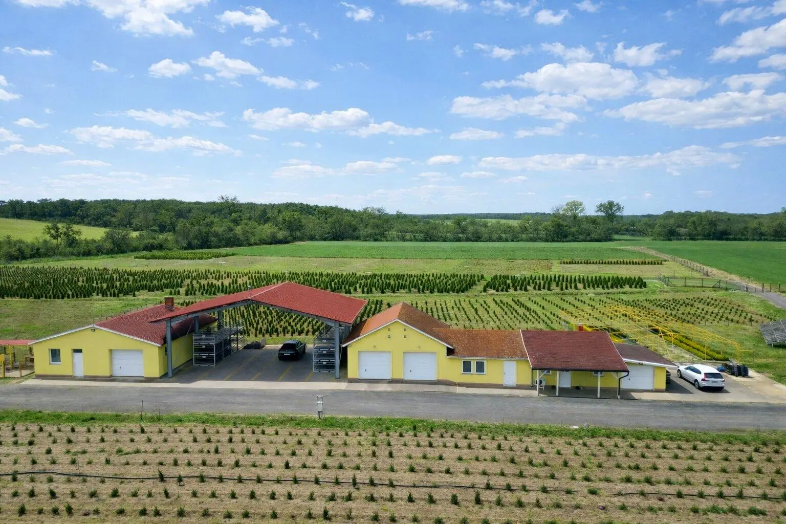 Gesamtansicht der Liegenschaft