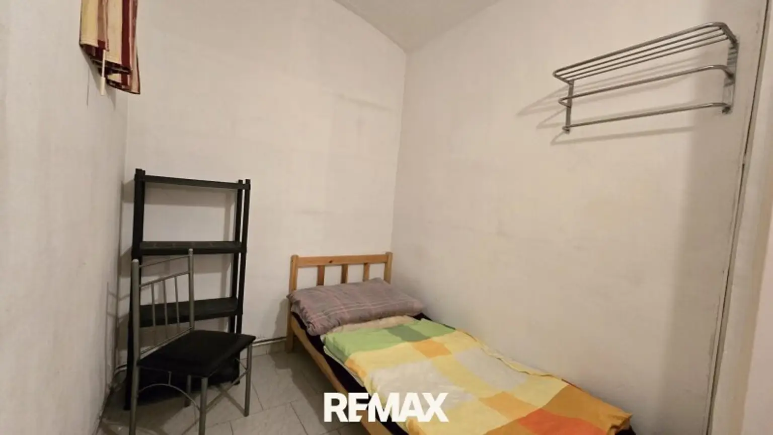 12 Zimmer