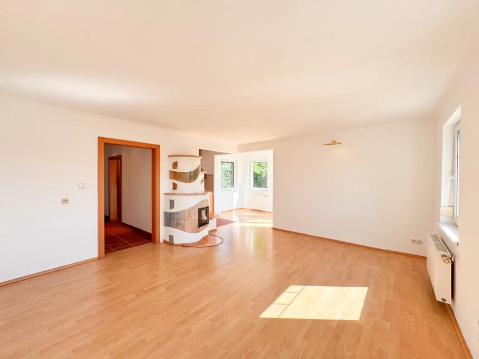 Traumlage am Wolfersberg – Einfamilienhaus mit unverbaubarem Weitblick