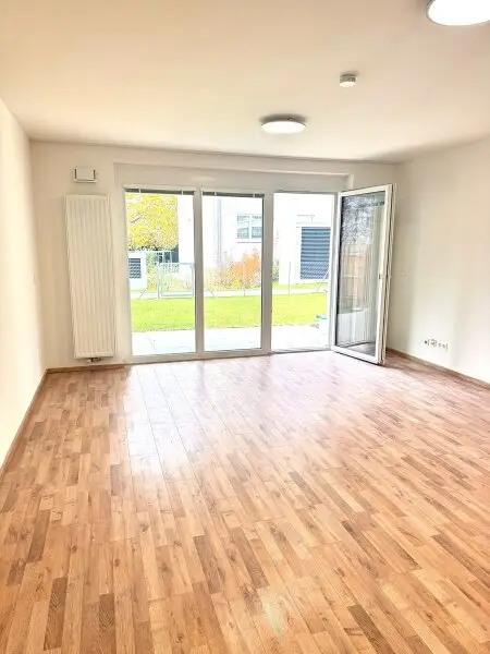 WUNDERSCHÖNER ERSTBEZUG MIT GARTEN UND SONNENTERRASSE