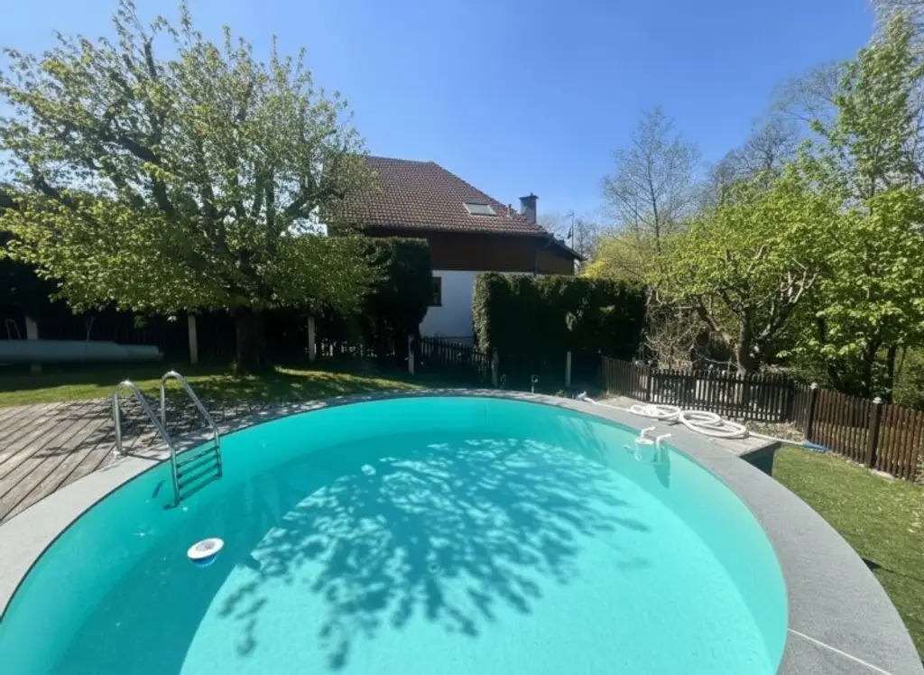 Familienhit mit Charme zum Toppreis (!) - gut geschnittene Doppelhaushälfte mit Garten & Pool in Gaaden