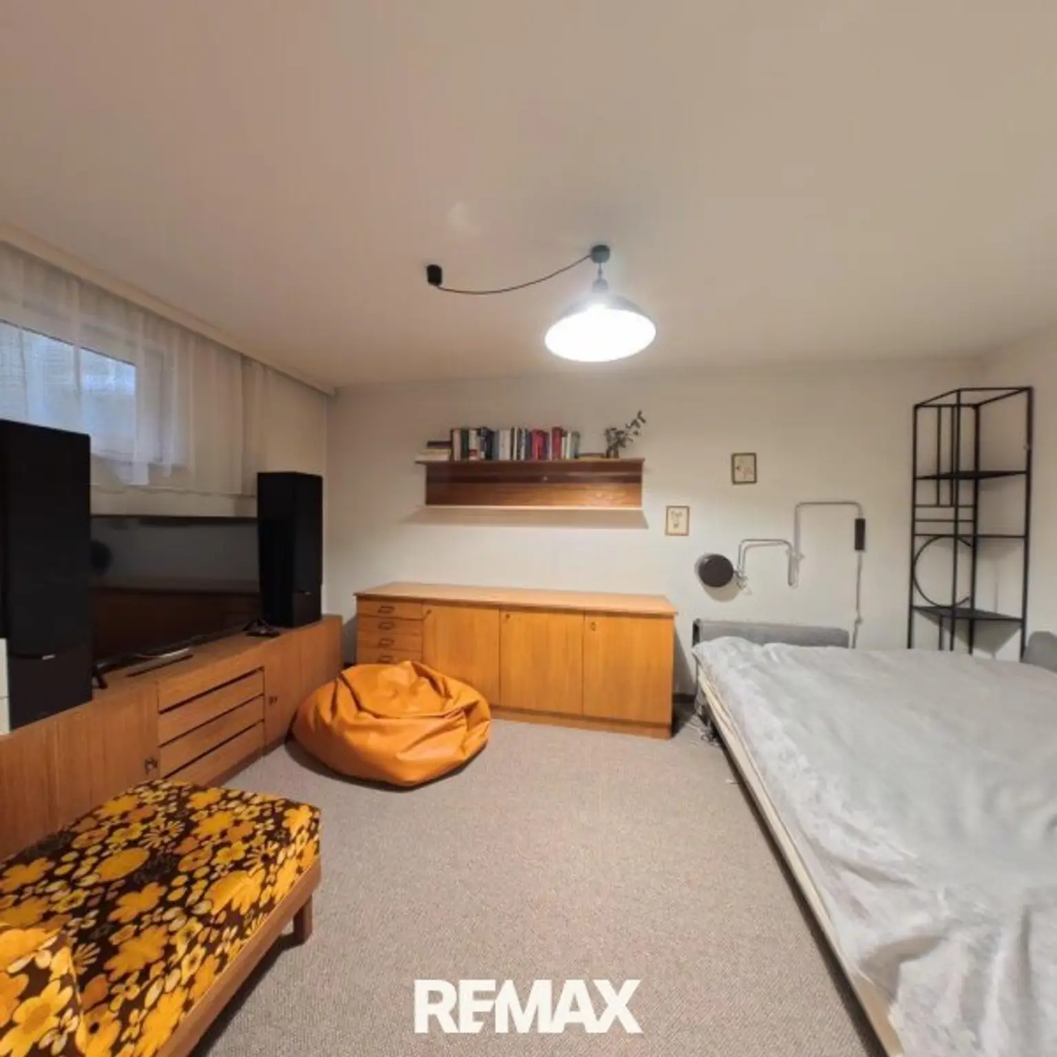 25 Zimmer UG