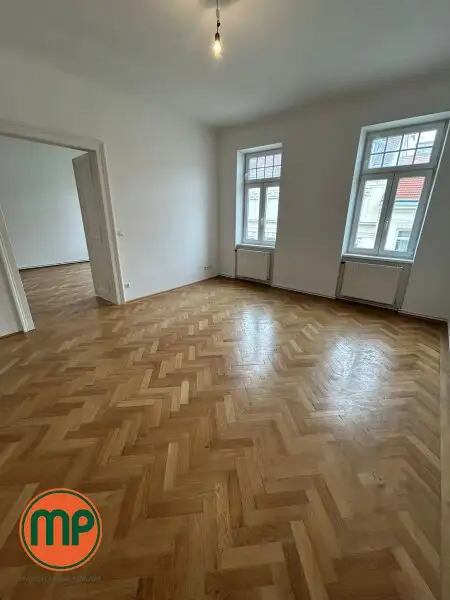 Penzing: elegante 2 Zimmerwohnung mit Altbaucharakter