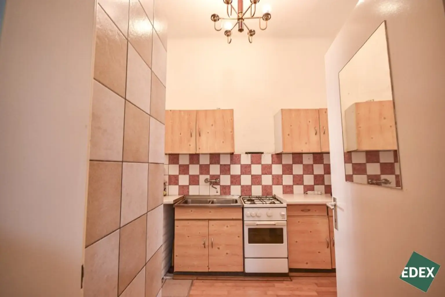 Ideal für kreative Gestalter oder Projektentwickler- Altbauwohnung – 1 Zimmer in Parknähe, 1200 Wien