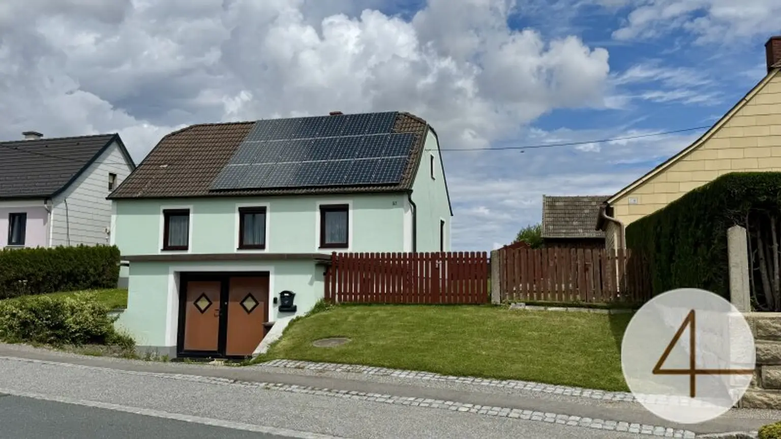 Tolles Einfamilienhaus mit Pool