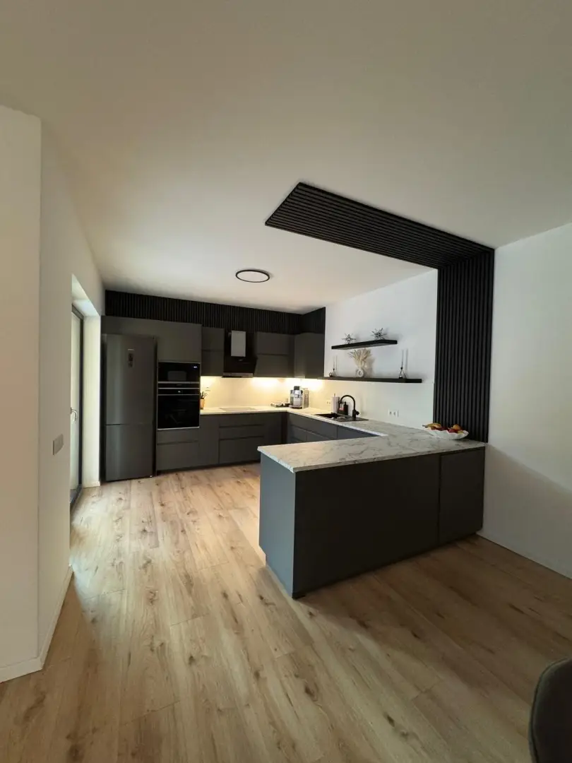 Neuwertiges Wohnhaus in ruhiger Lage