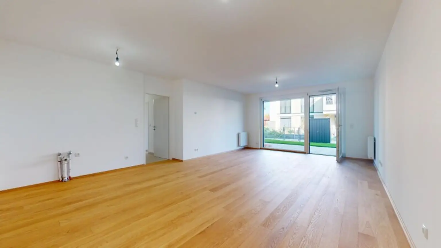 Gut aufgeteilte Familienwohnung mit Garten in absoluter Ruhelage! + Garagenstellplatz