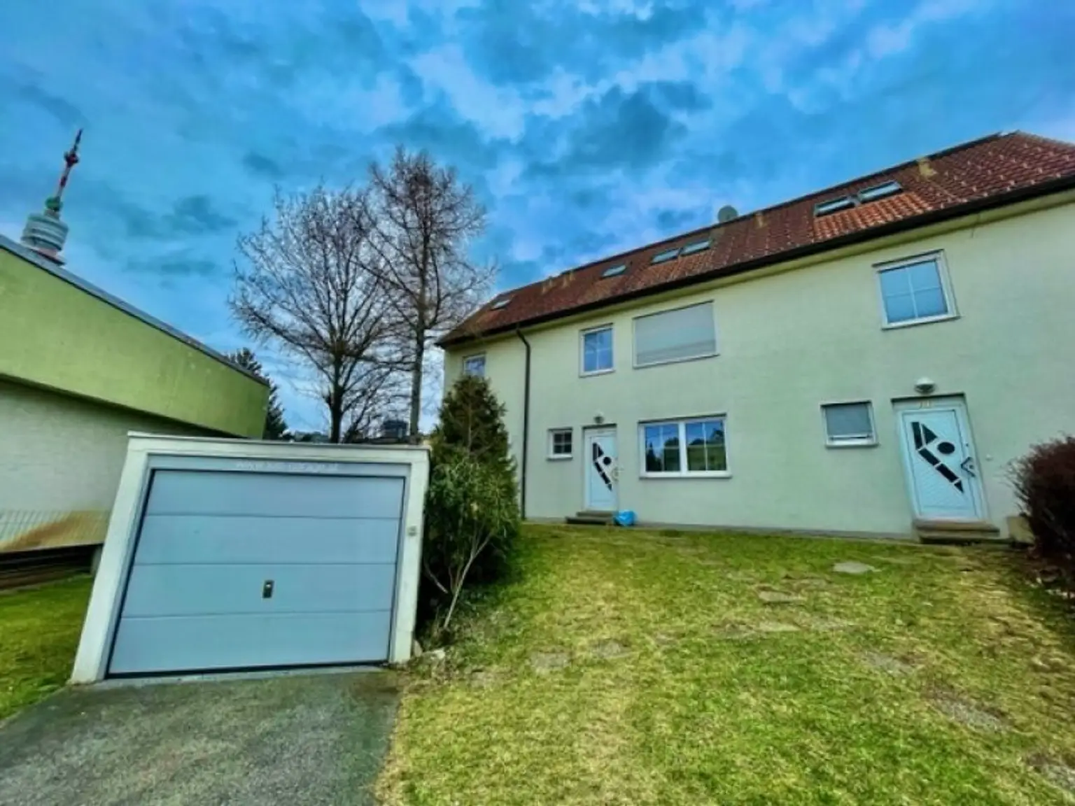 MIETOBJEKT- Wunderschönes Doppel-Haus mit herrlichen Terrassen & Garten - BRUCKHAUFEN -Nähe Donauturm - Uno- City!