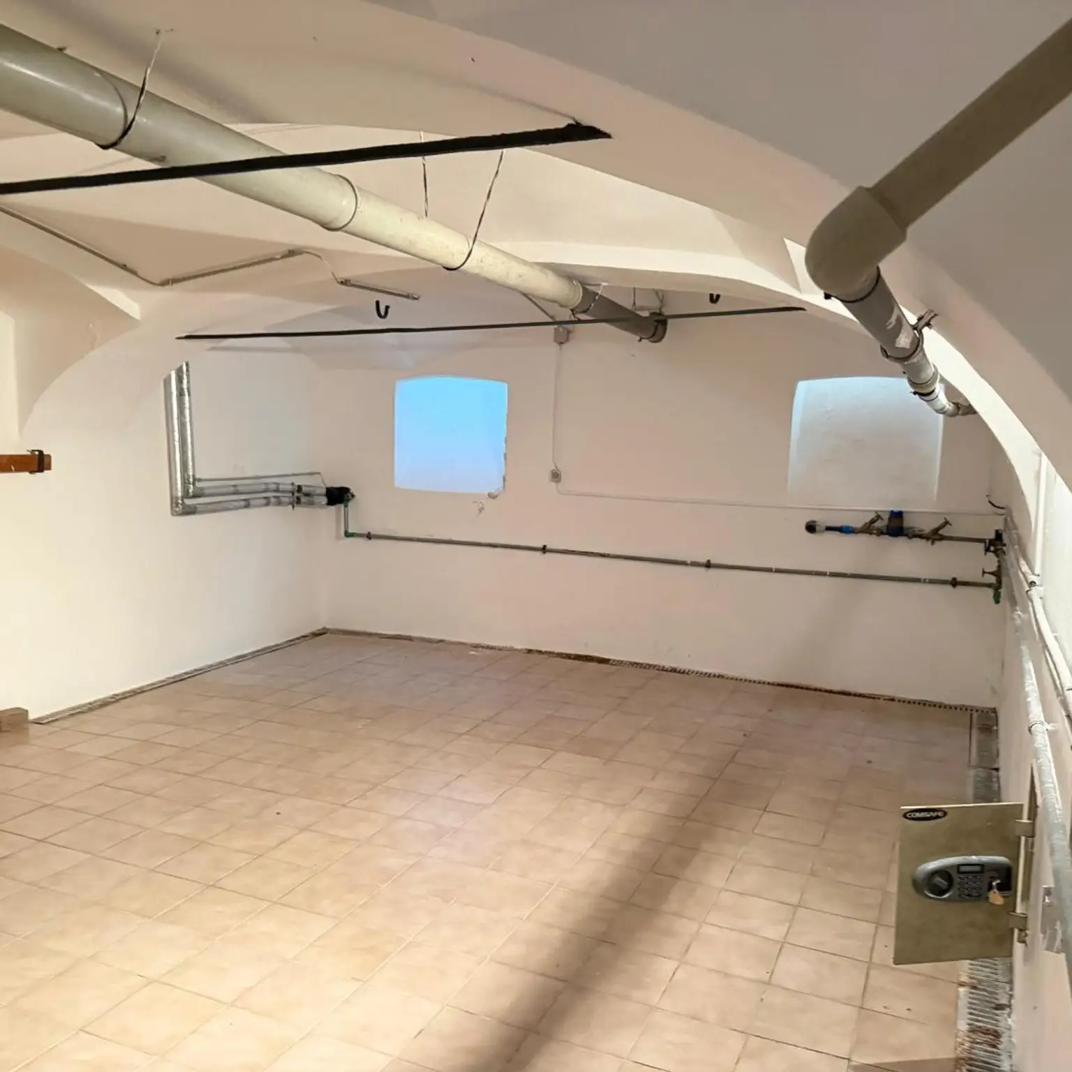 Wohnen in Aussichtslage mitten in der Natur auf  8 Ha. Grund, ehemalige Hofstelle!