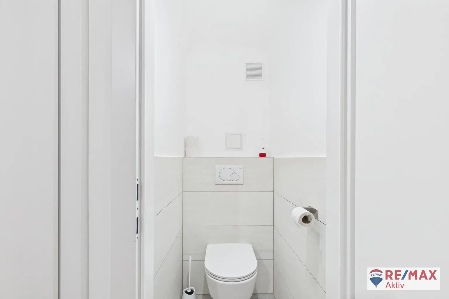 Erstbezug nach Sanierung - 2-Zimmer Wohnung mit großem Balkon