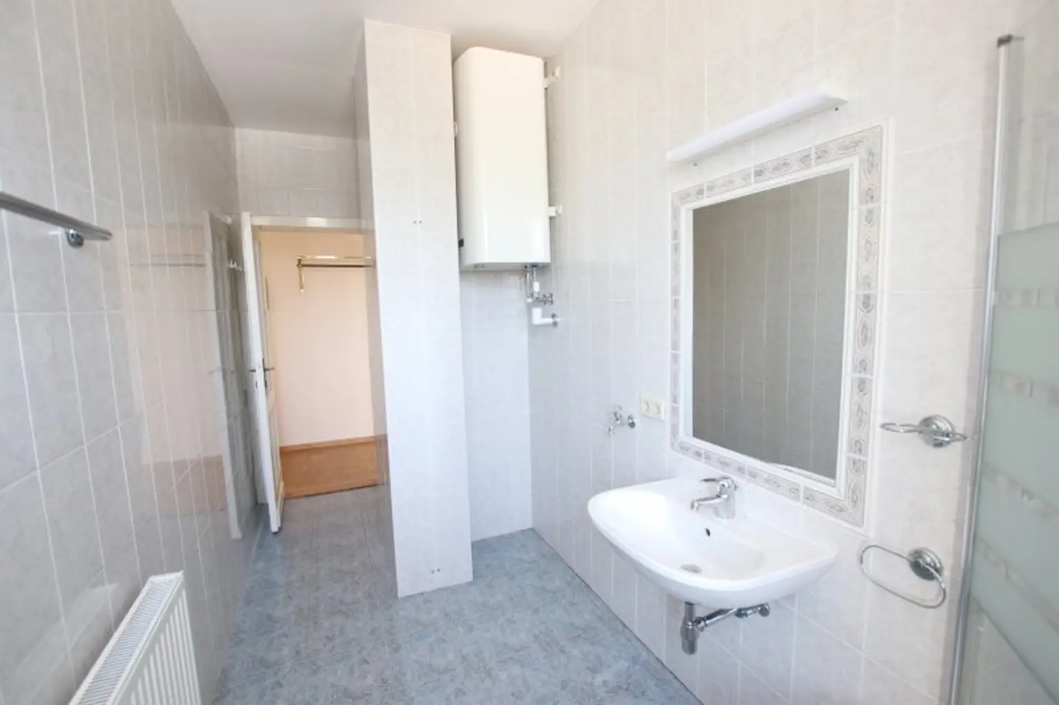 Tolle, sanierte 101m² - 4 Zimmer Altbauwohnung in der Mariannengasse - City