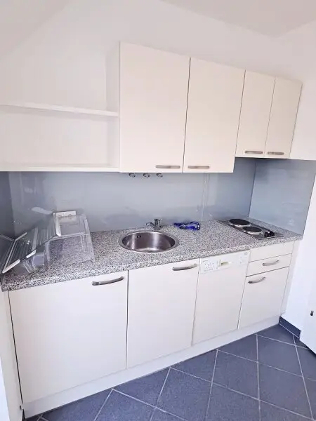 ZIEGLERGASSE bei FUZO Mariahilfer Straße, 141 m2 Bürofäche, 3 Zimmer, Serverraum, Küche, Klimaanlagen, Dachgeschoß