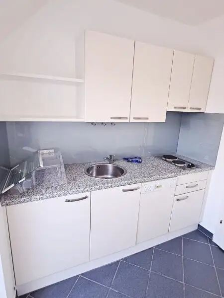 ZIEGLERGASSE bei FUZO Mariahilfer Straße, 141 m2 Bürofäche, 3 Zimmer, Serverraum, Küche, Klimaanlagen, Dachgeschoß