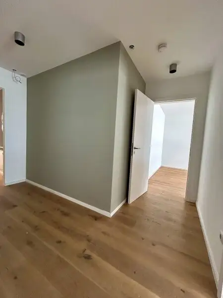 Exklusive Dachgeschosswohnung mit Grün-Blick in Top-Lage - Luxusausstattung
