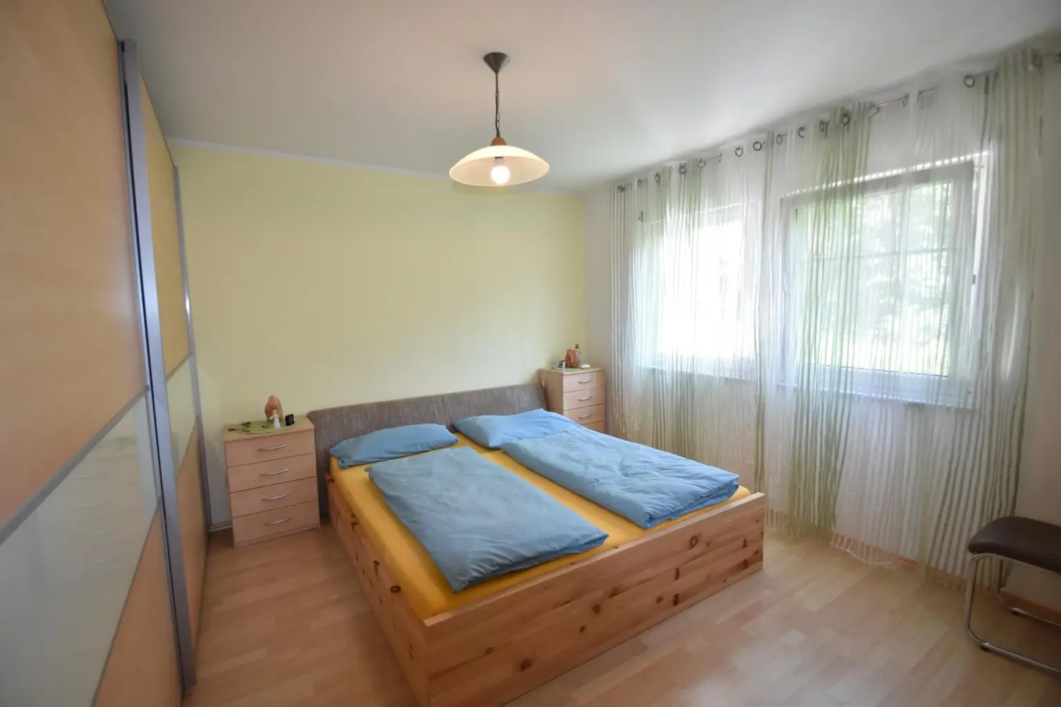 Schönes Wohnhaus (Baurechtsgrund) mit vielseitigem Garten!