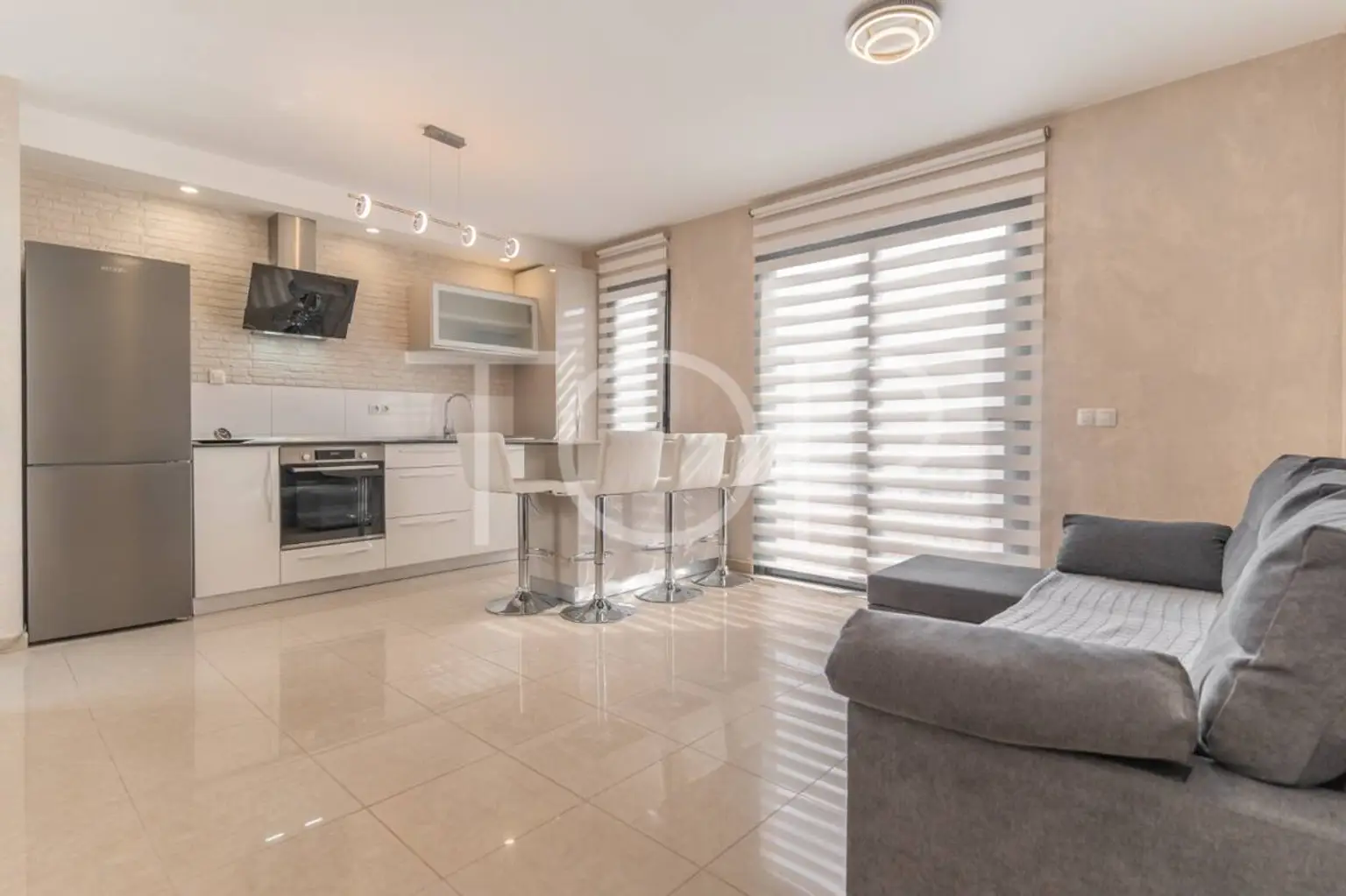 Komplett renovierte Wohnung mit Garagenstellplatz im Herzen von Adeje, Süd-Teneriffa