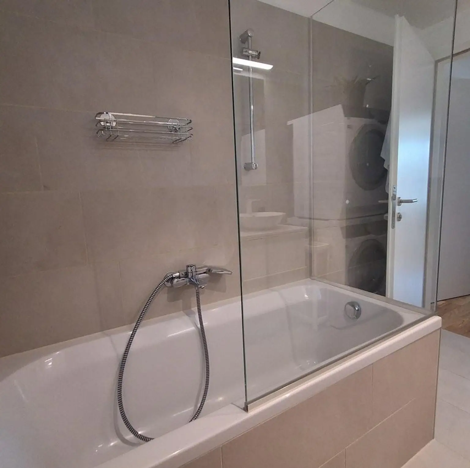 12 Badewanne ETW 1220