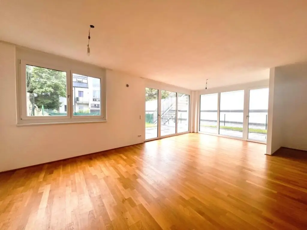 Sehr schöne Familienwohnung mit Terrasse und  großer Gartenfläche (T 1.3 /  EG)