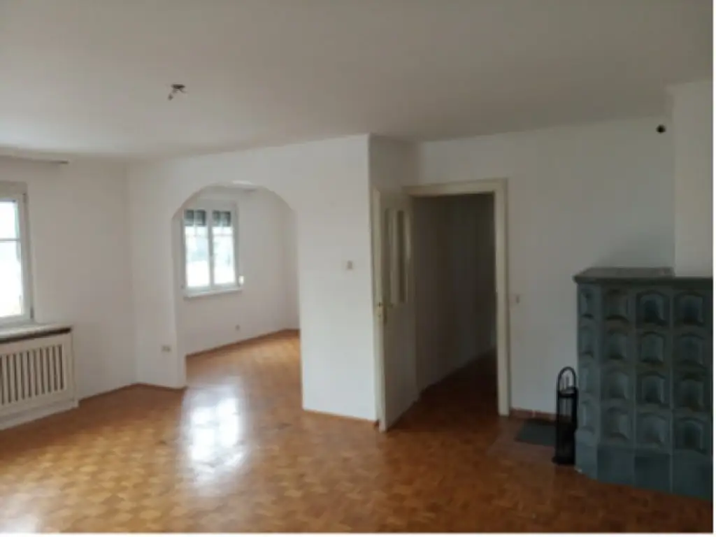Schöne große Mietwohnung in ruhiger Lage und doch Zentrumsnähe von Villach zu vermieten!