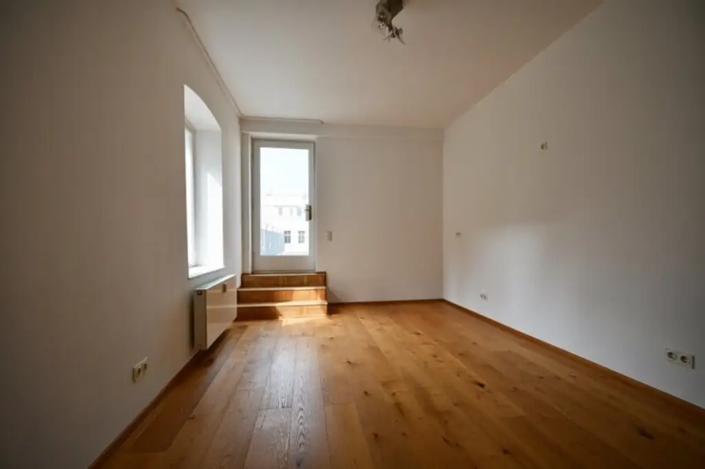 Exklusive Palais Büro mit Terrasse im Botschaftsviertel