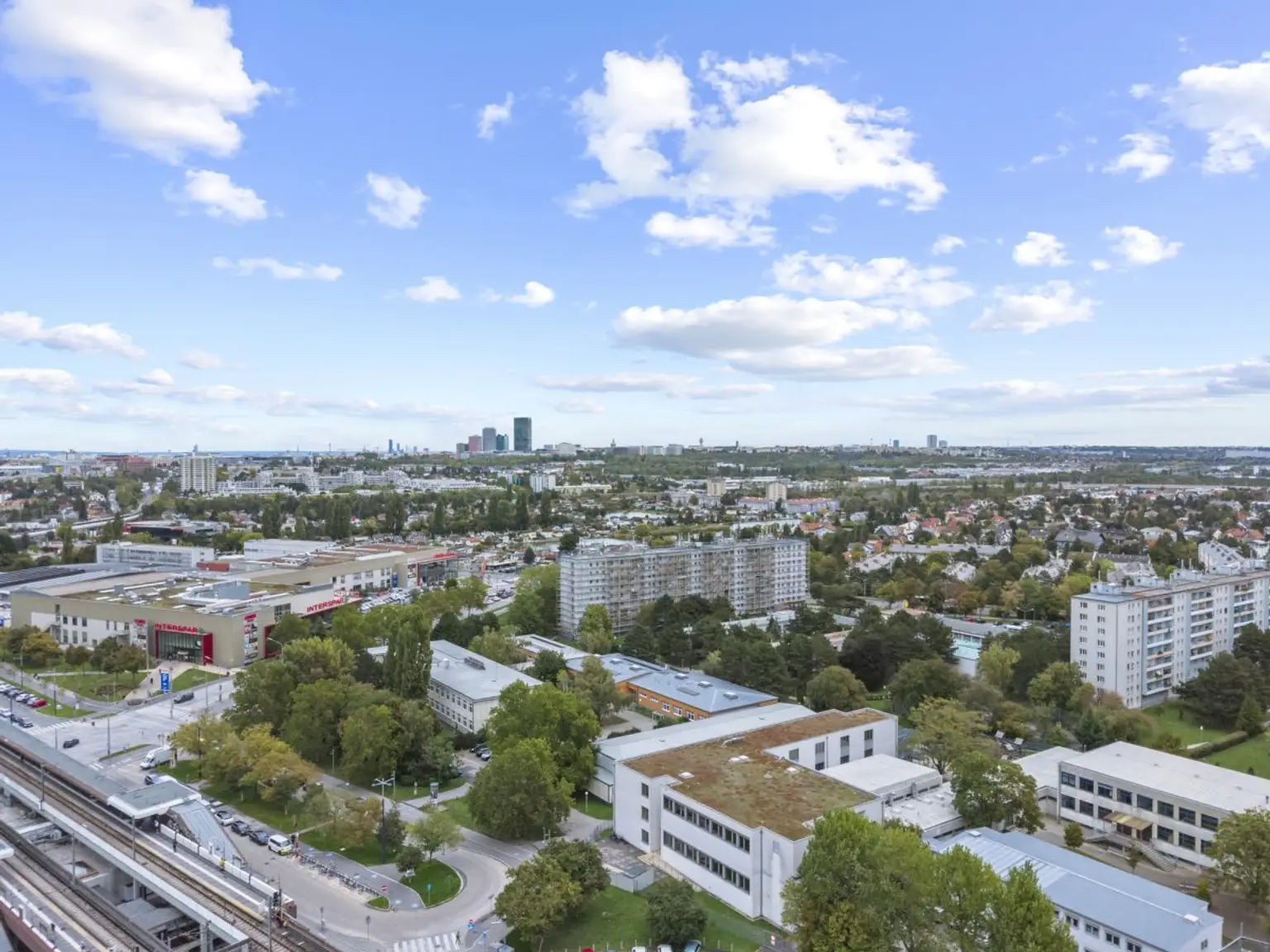 L | ++ DREI ZIMMER im DG ++ Stilvolles Wohnen mit FERNBLICK | Prima Service Immobilien